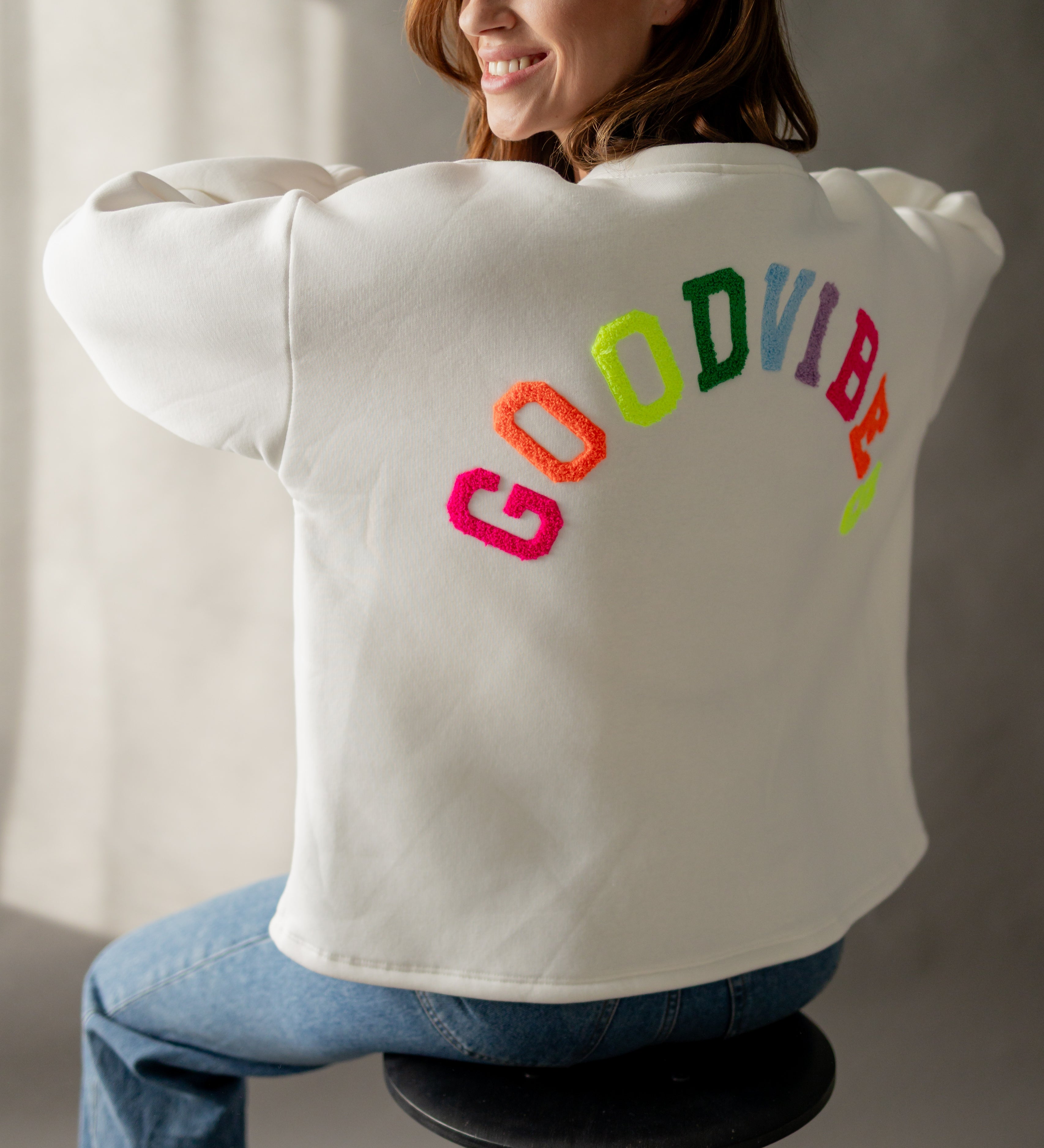 SWEATER "GOOD VIBES"