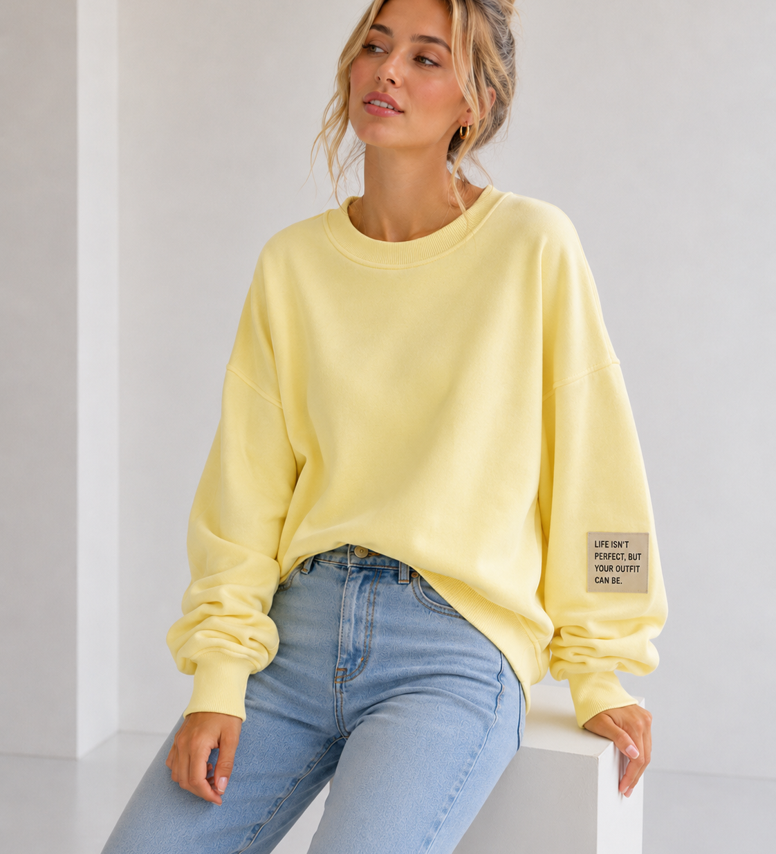 EINFARBIGER BUTTERSTOFF SWEATER "KEEP IT SIMPLE"