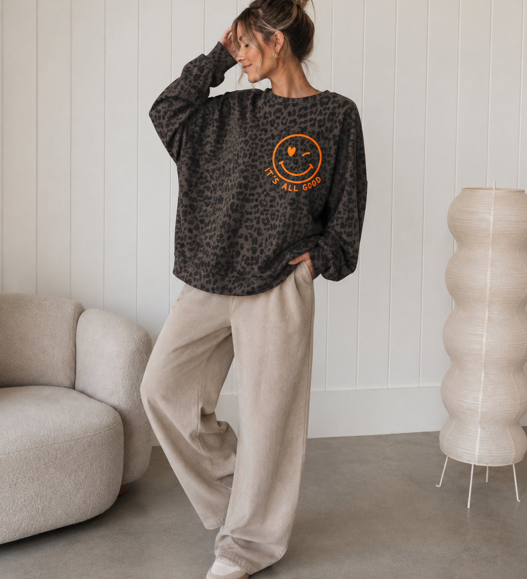 „IT‘S ALL GOOD“ LEO SWEATER