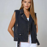 ÄRMELLOSE JEANSJACKE IN SCHWARZ