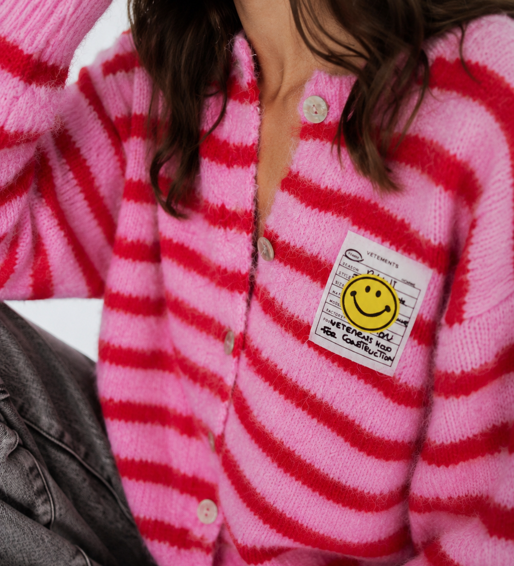 GESTREIFTER CARDIGAN "SMILEY"
