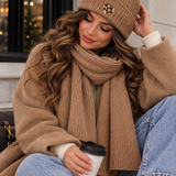 BEANIE UND SCHAL SET MIT LEOHERZCHEN
