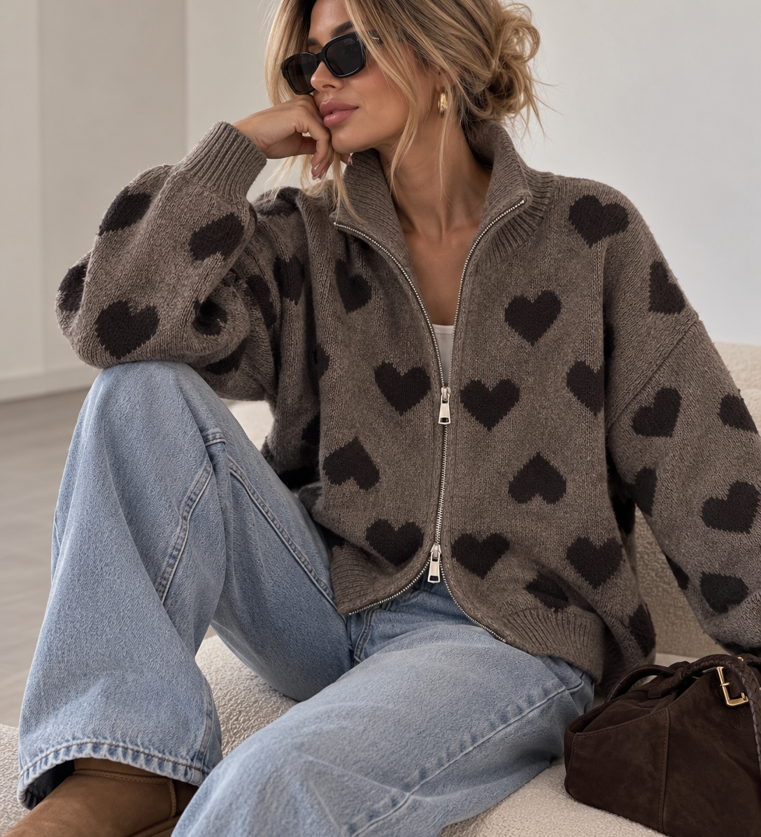 HEART ZIP CARDIGAN
