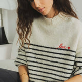 CREMEWEISSER PULLOVER "LOVE"