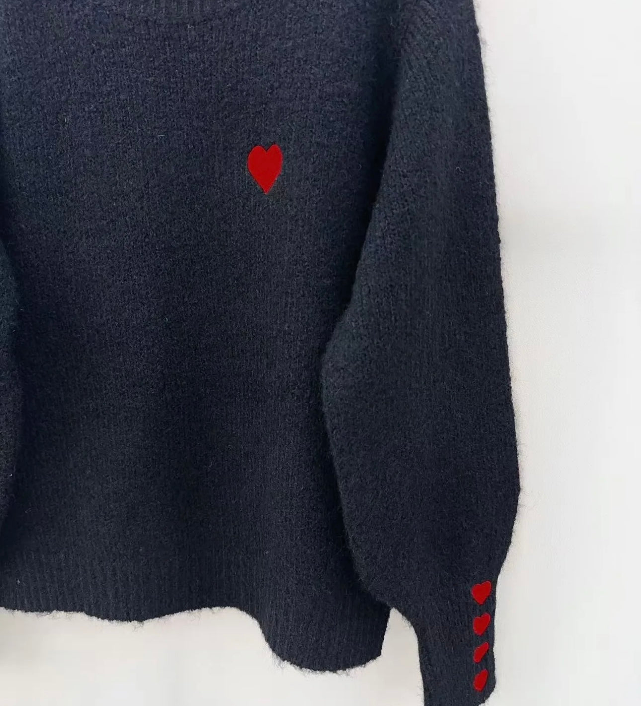 PULLOVER "LOVE IS IN THE AIR"